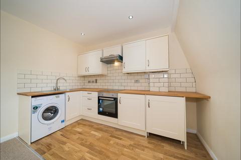 2 bedroom flat to rent, Arlingford Road, London SW2