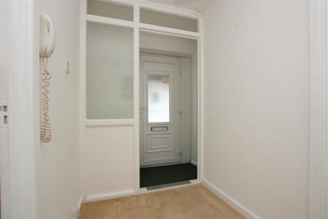 1 bedroom apartment for sale, Rockleigh Court, Hutton Road, Shenfield, Brentwood