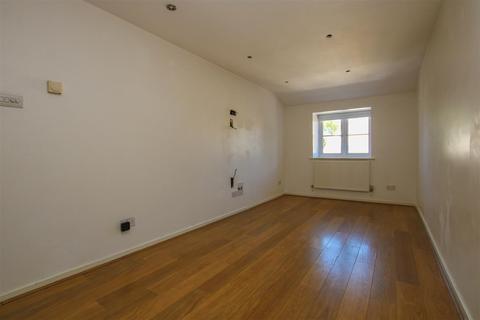 1 bedroom apartment for sale, Gresham Close, Brentwood