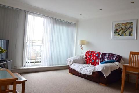 2 bedroom flat to rent, John Street