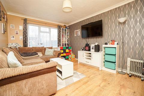 2 bedroom terraced house for sale, Catsfield Close, St. Leonards-On-Sea