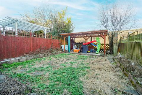 2 bedroom terraced house for sale, Catsfield Close, St. Leonards-On-Sea