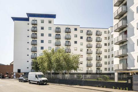 1 bedroom flat for sale, Prince Regent Road, Hounslow TW3