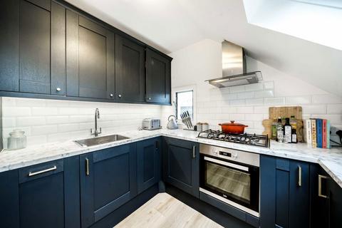 1 bedroom flat for sale, Dryburgh Road, London SW15