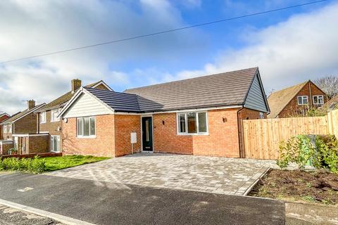 2 bedroom detached bungalow for sale, Ghyllside Avenue, Hastings, TN34