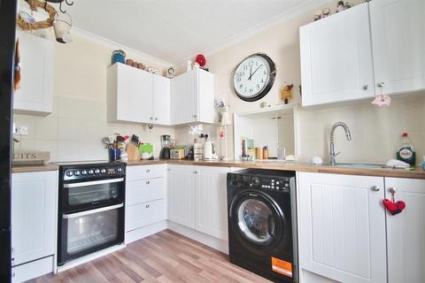 1b Church Path, Northfleet, Gravesend, DA11 9ET