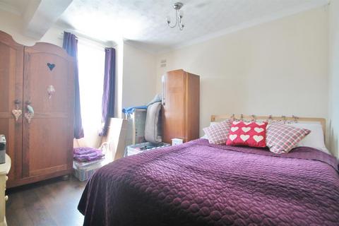 1b Church Path, Northfleet, Gravesend, DA11 9ET