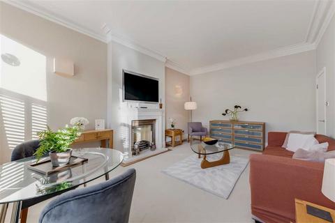 1 bedroom flat for sale, Rosary Gardens, London SW7