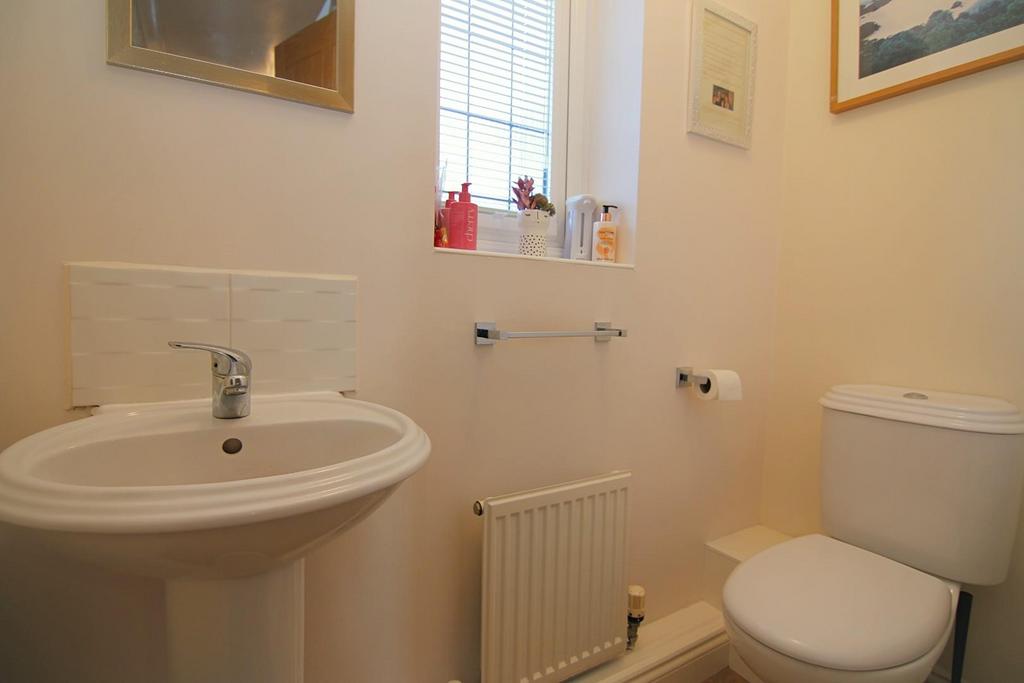 Downstairs wc