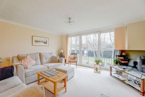 2 bedroom flat for sale, Dorchester Road, Dorchester Court Dorchester Road, B91