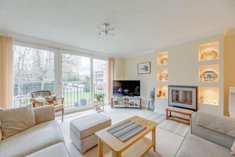 2 bedroom flat for sale, Dorchester Road, Dorchester Court Dorchester Road, B91