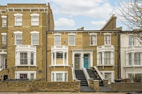 4 bedroom terraced house for sale, Farleigh Road, London N16