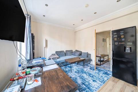 2 bedroom flat for sale, Green Lanes, Newington Green, London, N16