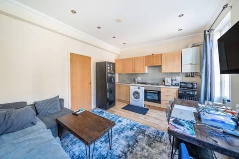 2 bedroom flat for sale, Green Lanes, Newington Green, London, N16