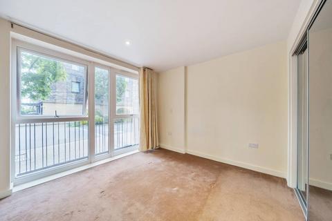 2 bedroom flat for sale, Dukes Court, Stanmore, HA7