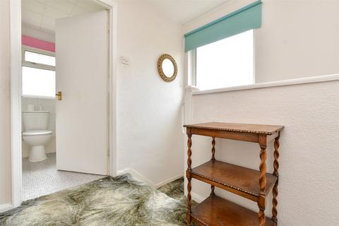 36 Lynn Walk, Reigate, RH2 7NY