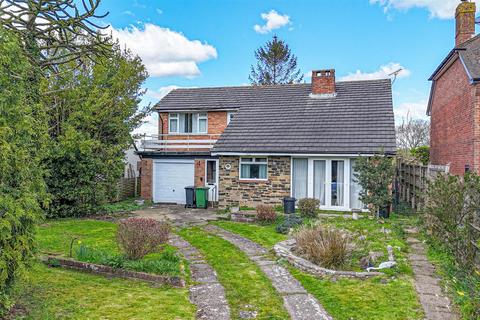 3 bedroom detached house for sale, Butchers Lane, Three Oaks, Hastings