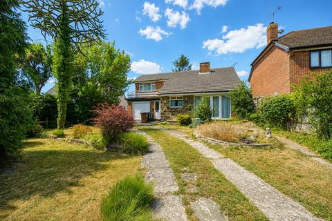 3 bedroom detached house for sale, Butchers Lane, Three Oaks, Hastings