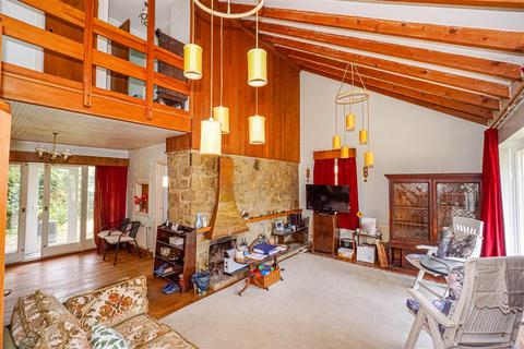 3 bedroom detached house for sale, Butchers Lane, Three Oaks, Hastings