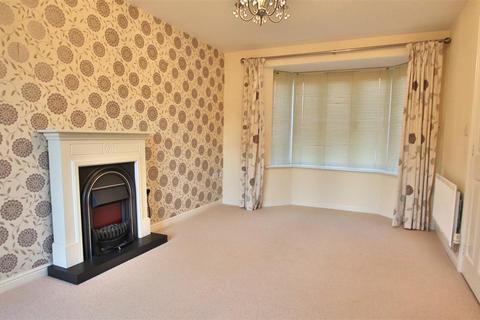 3 bedroom house to rent, Avoncrest Drive, Tewkesbury