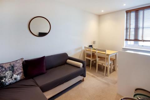 2 bedroom maisonette to rent, Dorset Gardens, Brighton