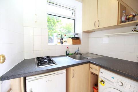 Studio to rent, North Hill Court, North Hill, Highgate, London, N6