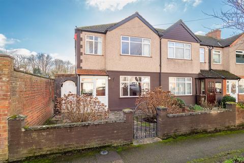 3 bedroom end of terrace house for sale, Ivydale Road, Carshalton