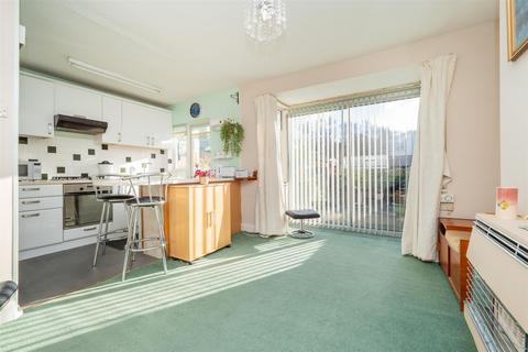 3 bedroom end of terrace house for sale, Ivydale Road, Carshalton