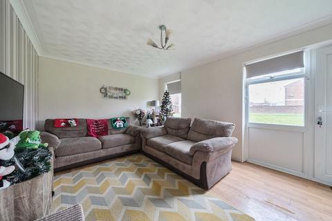 3 bedroom terraced house for sale, Lovat Walk, Kempston, Bedford