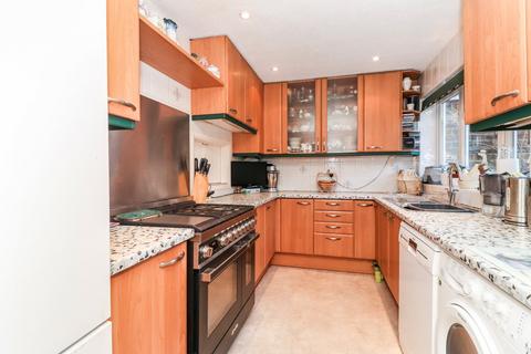 4 bedroom end of terrace house for sale, Frances Street, Chesham, Buckinghamshire, HP5