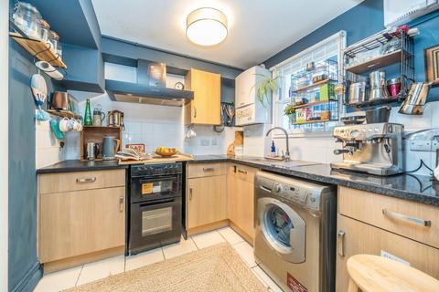 1 bedroom flat for sale, Campbell Road, London E3