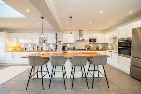109 Edgehill Road, Mitcham, CR4 2HZ