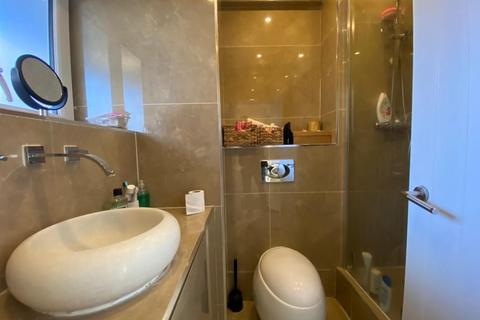 1 bedroom flat to rent, Lochinvar Street, London SW12