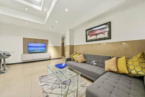 3 bedroom apartment to rent, Gloucester Place, London, W1U