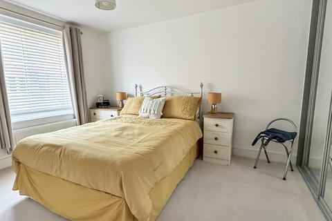 2 bedroom ground floor flat for sale, Roman Place, Westbury