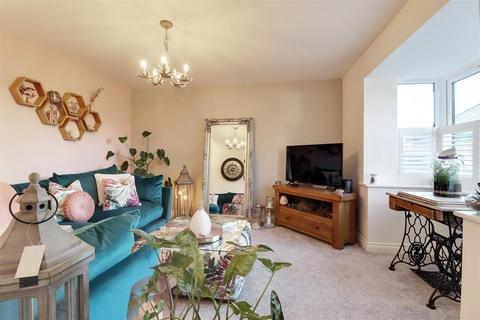 2 Avocet Close, Brough, HU15 1WD
