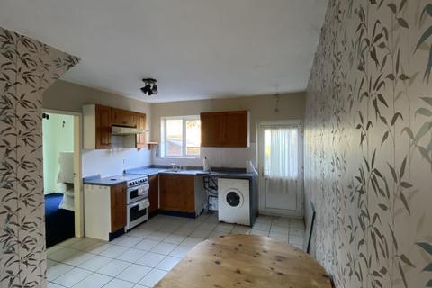 3 bedroom terraced house for sale, Montgomery Road, Newark