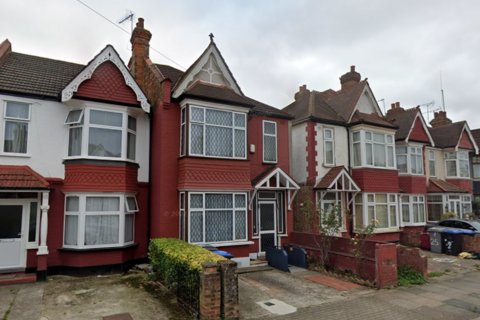 Clifton Avenue, Wembley HA9