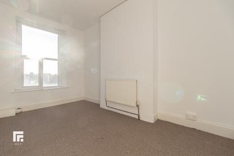 1 bedroom flat to rent, Windsor Road, Penarth CF64