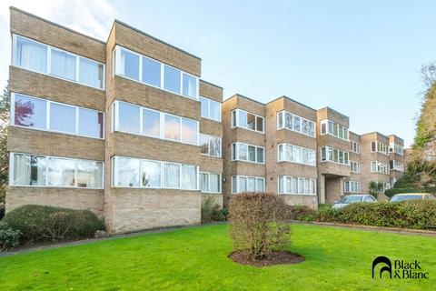 1 bedroom apartment for sale, Meopham Court, 23 Beckenham Grove, Bromley, BR2