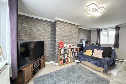 3 bedroom terraced house for sale, Chestnut Grove, Westbury