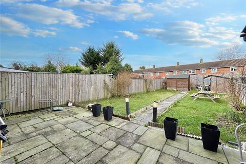 3 Chestnut Grove, Westbury, BA13 3NW