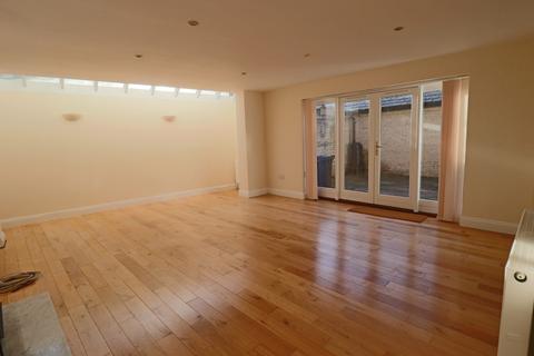 3 bedroom detached house to rent, Charter Mews, Bury St Edmunds IP33