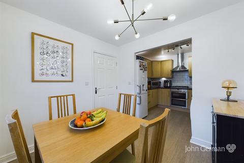 59 Bernard Gadsby Close, Ashbourne, DE6 1RB
