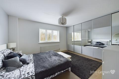 59 Bernard Gadsby Close, Ashbourne, DE6 1RB