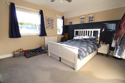 33 High Road, Beeston, Sandy, SG19 1NS