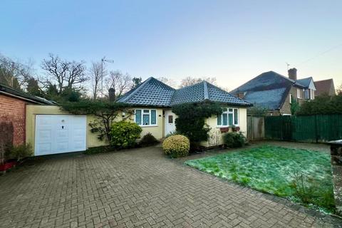 2 bedroom detached house to rent, Frimley Grove Gardens, Camberley GU16