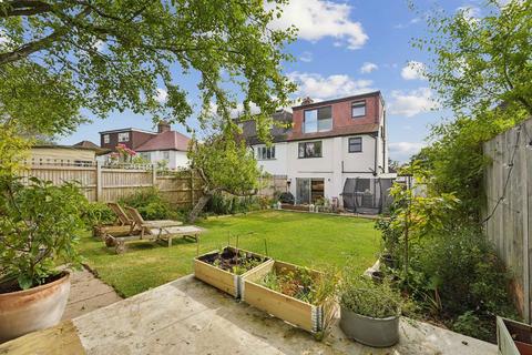 37 Crescent Way, London, SW16 3AL