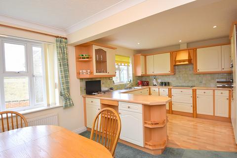 Fairview, 11 Clothier Meadow, Castle Cary, BA7 7HA