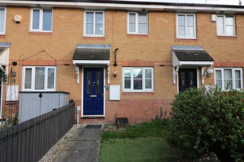 2 bedroom terraced house to rent, Salcey Close, Kingswood, Hull